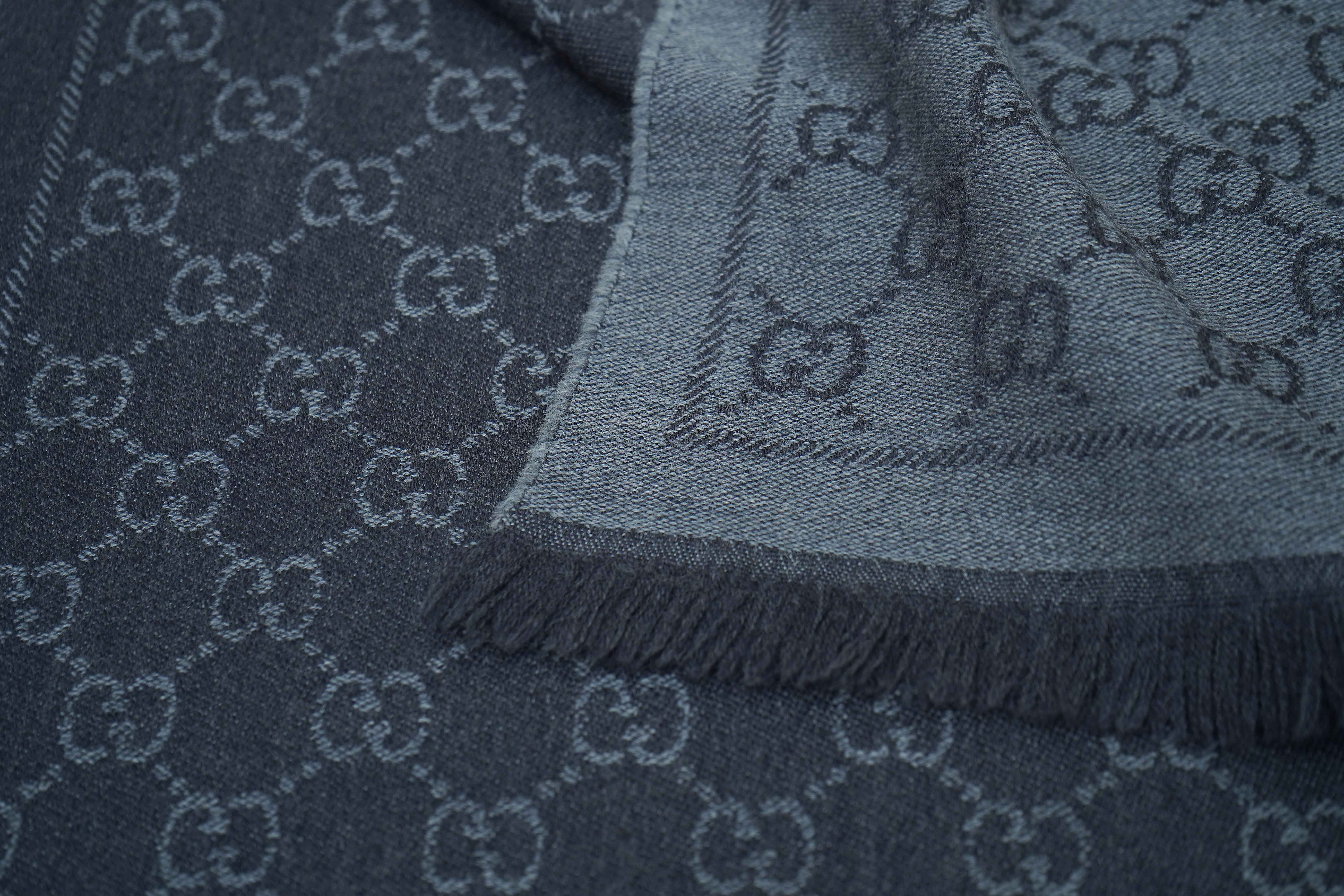 Gucci GG Jacquard Knitted Pattern Wool Grey Scarf (Pre-owned)