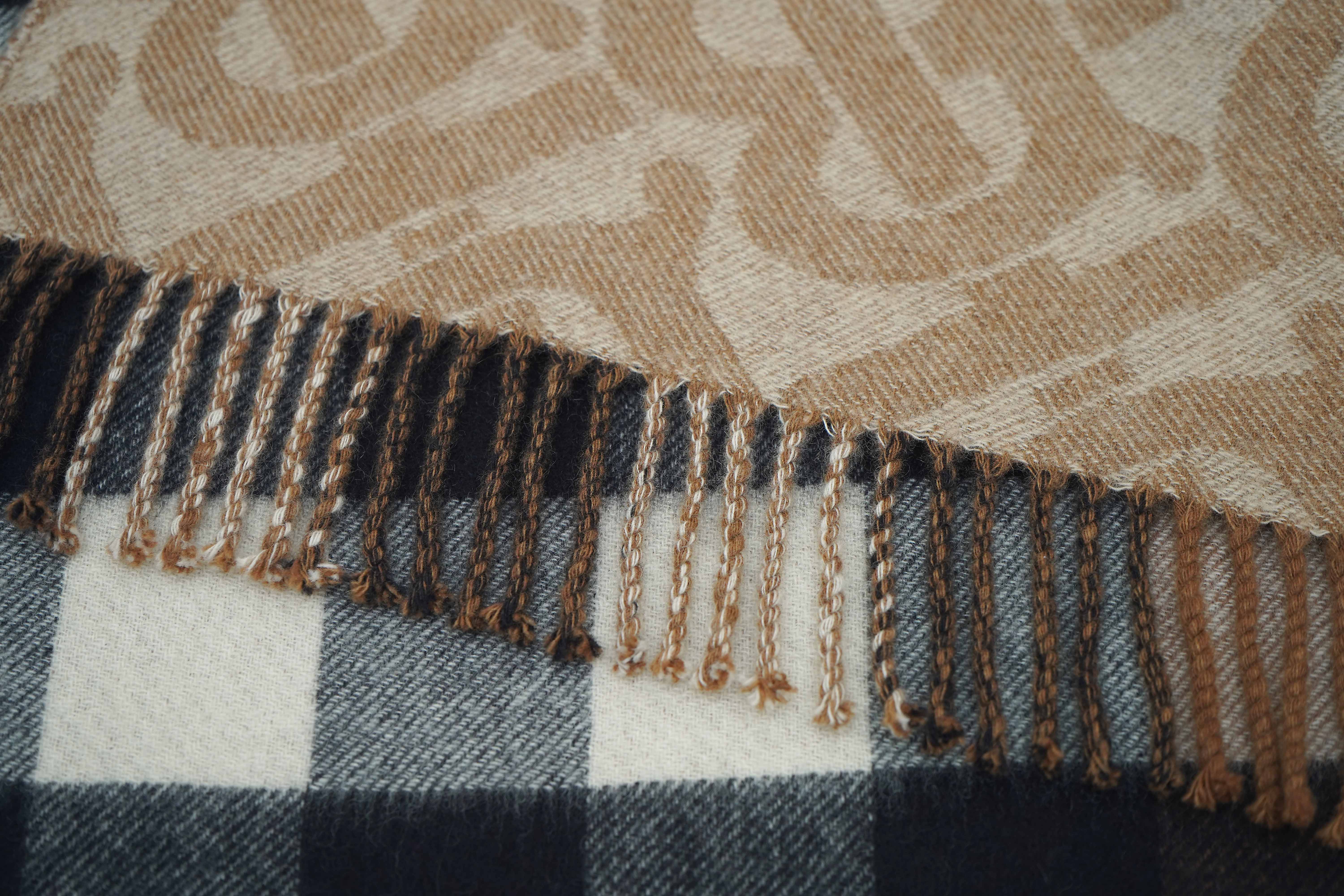 Burberry Brown Reversible Check Cashmere Scarf (Pre-owned)