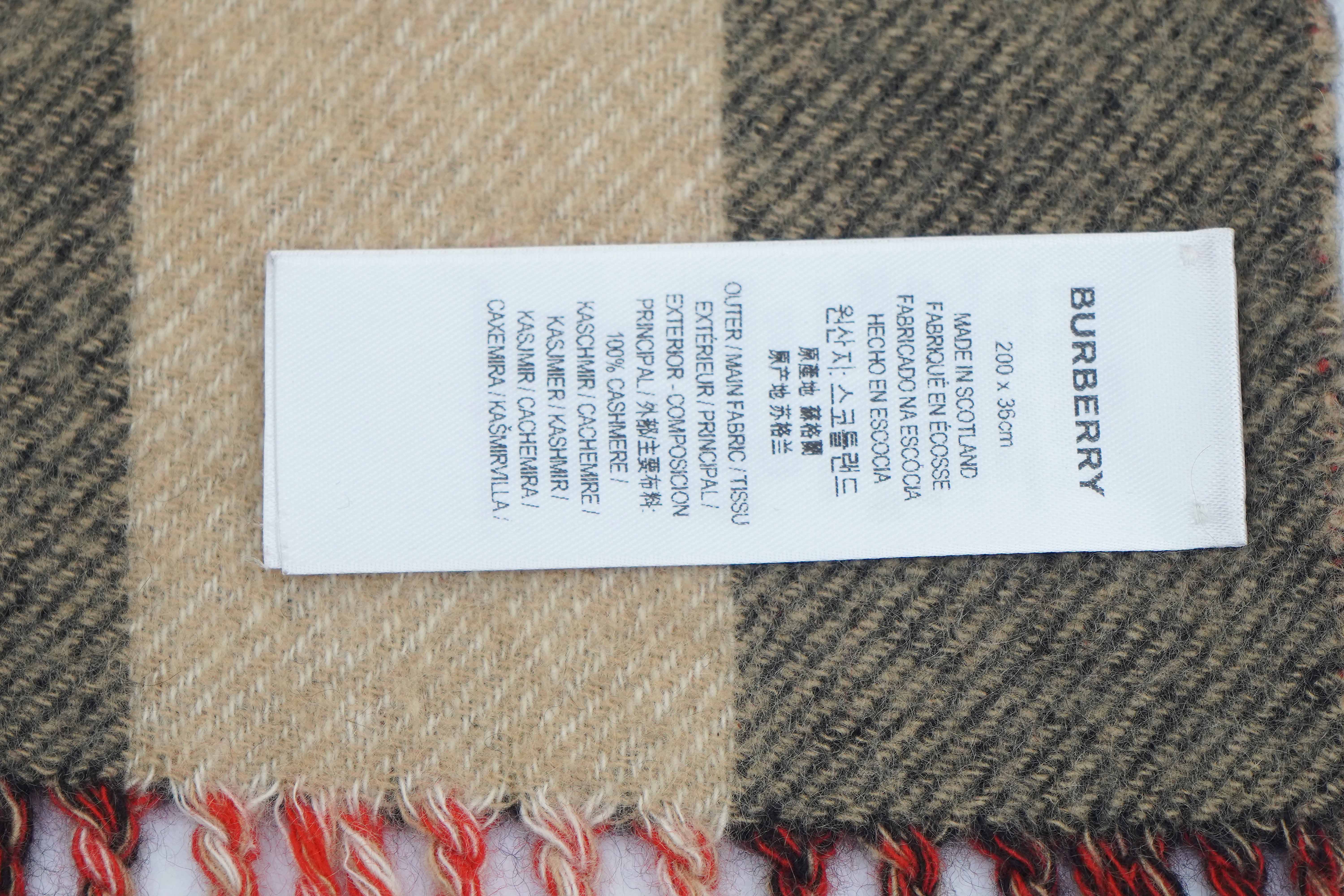 Burberry Red & Beige Reversible Check Cashmere Scarf (Pre-owned)