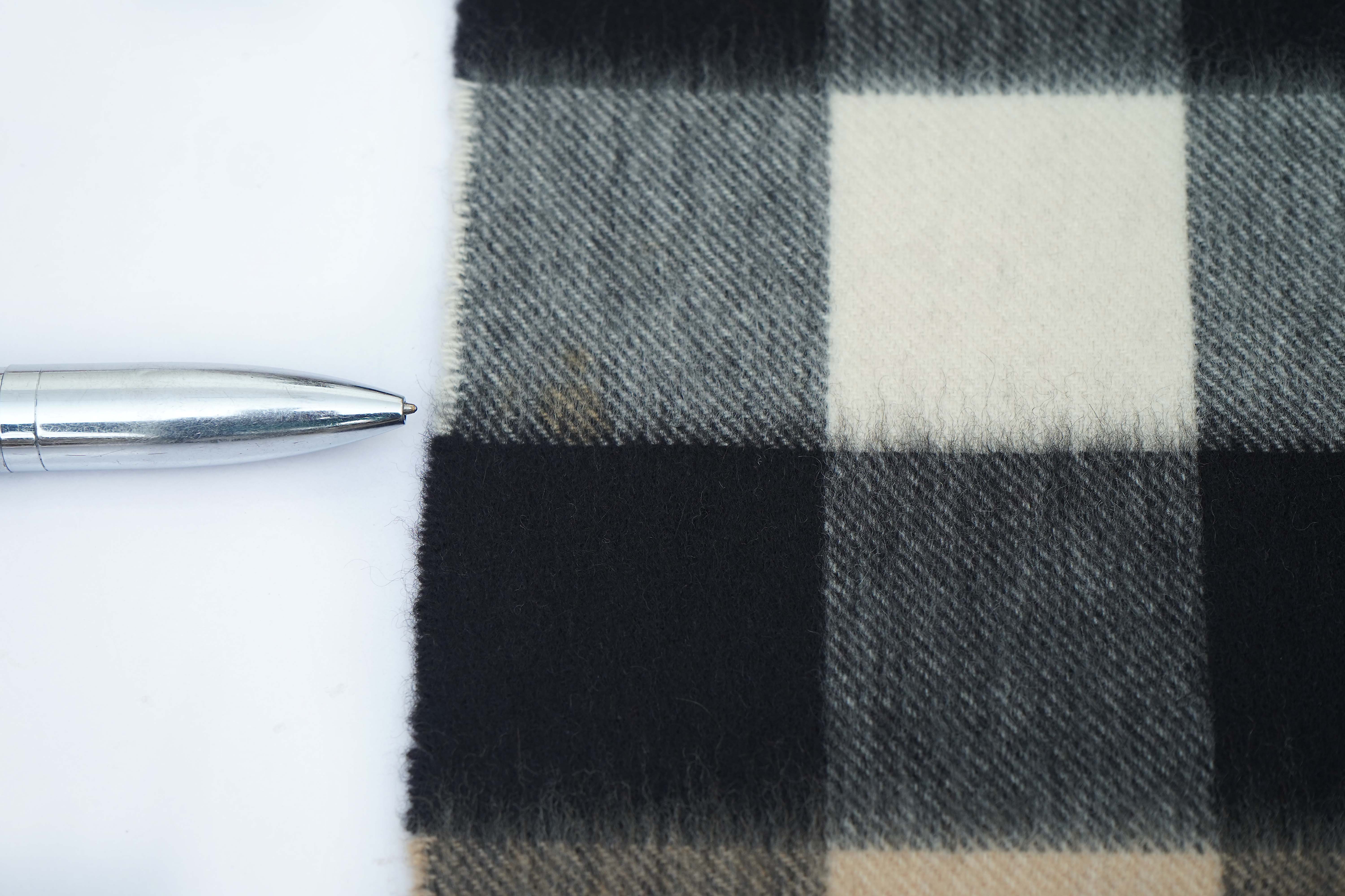 Burberry Check Cashmere Beige Scarf (Pre-owned)