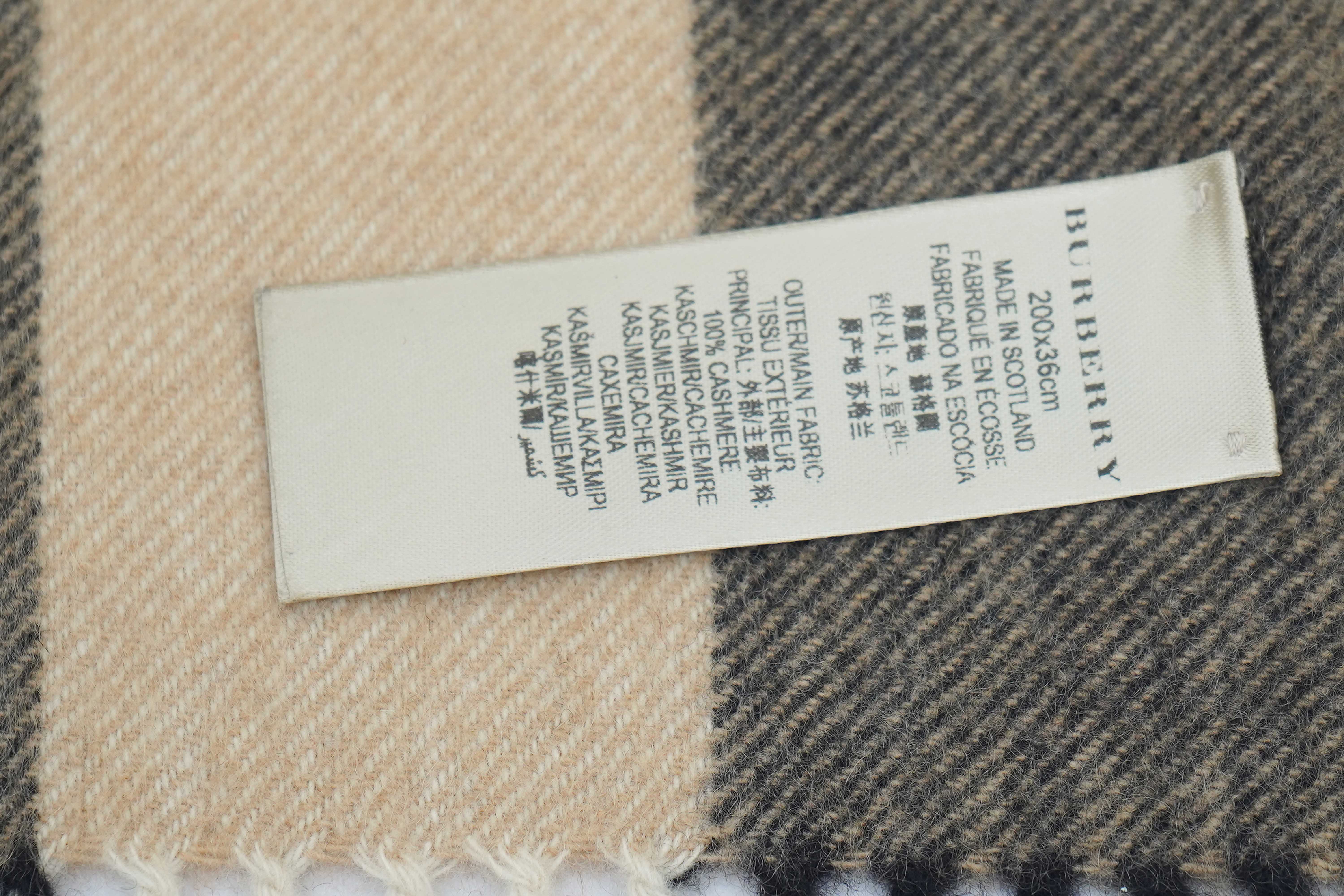 Burberry Check Cashmere Beige Scarf (Pre-owned)