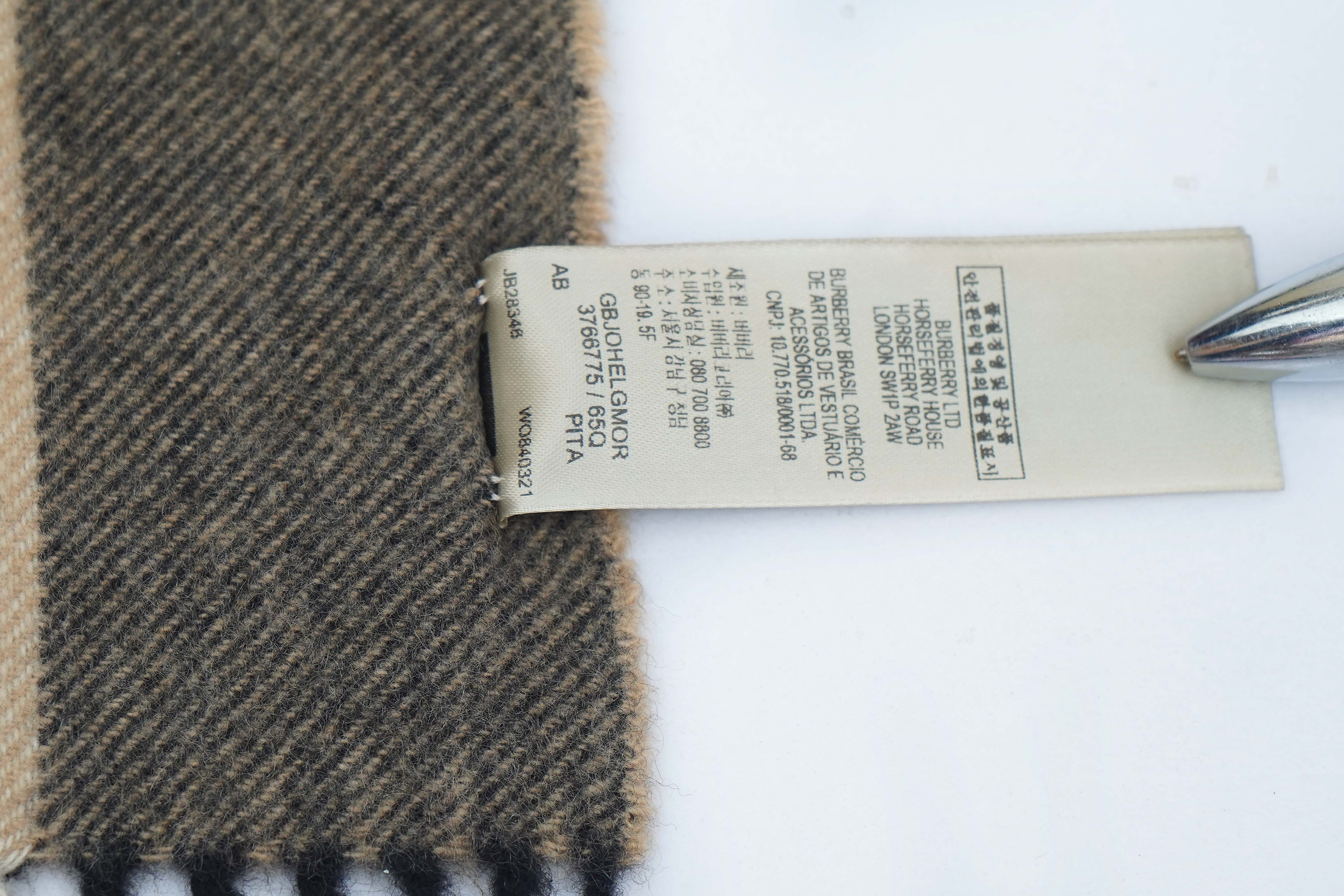 Burberry Check Cashmere Beige Scarf (Pre-owned)