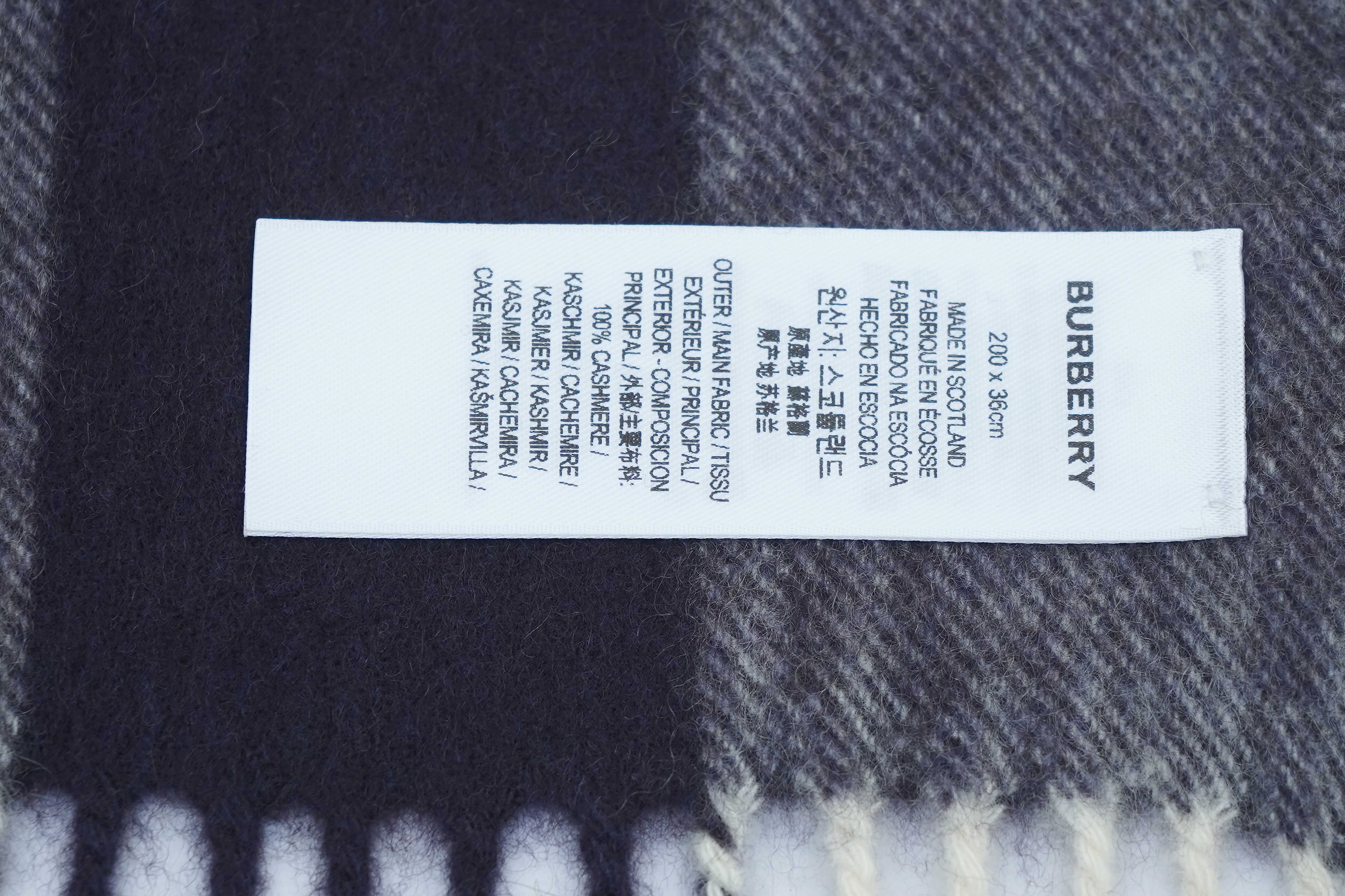 Burberry Men's Mega Cashmere Blue Check Scarf (Pre-owned)