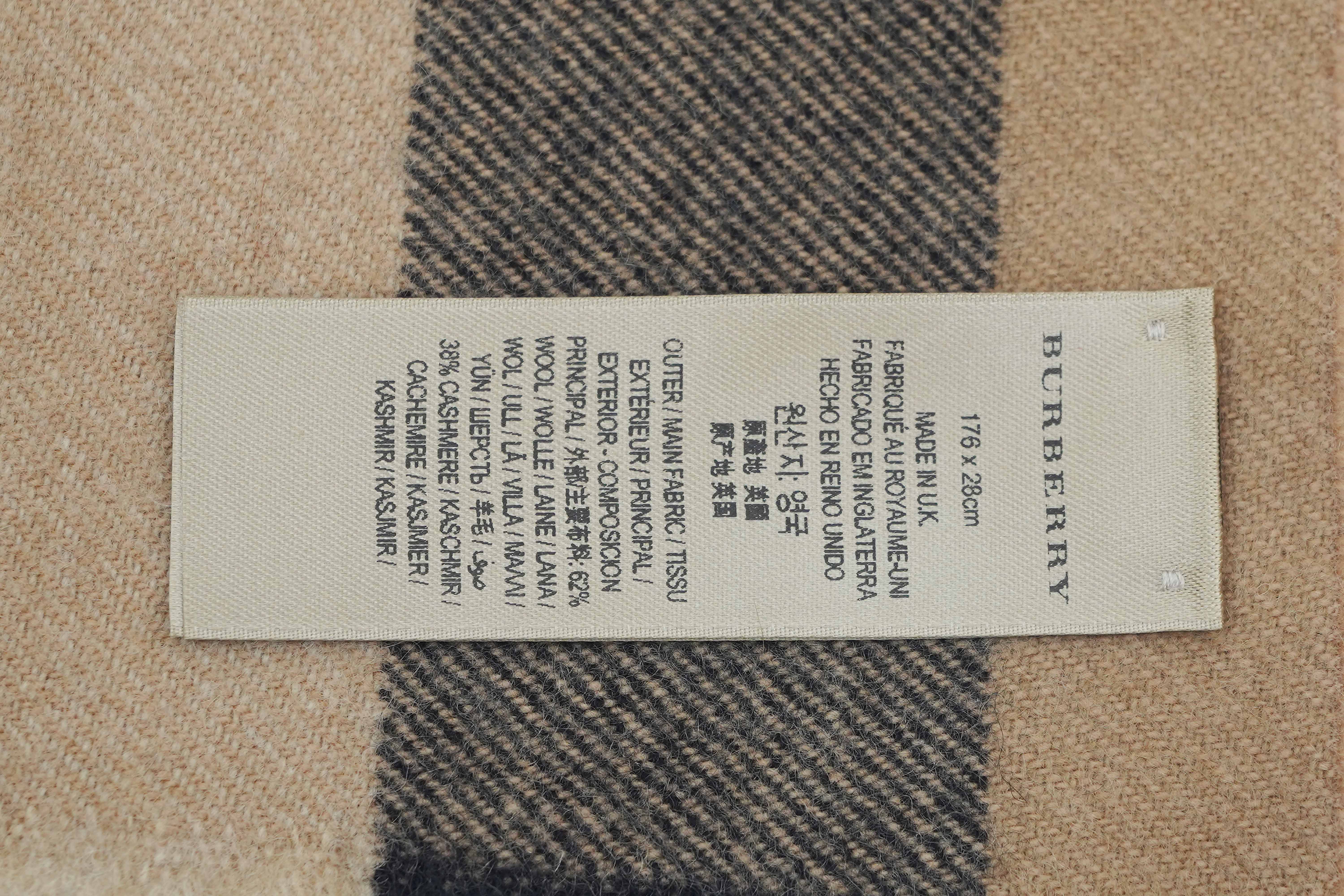 Burberry Check Scarf (Pre-owned)