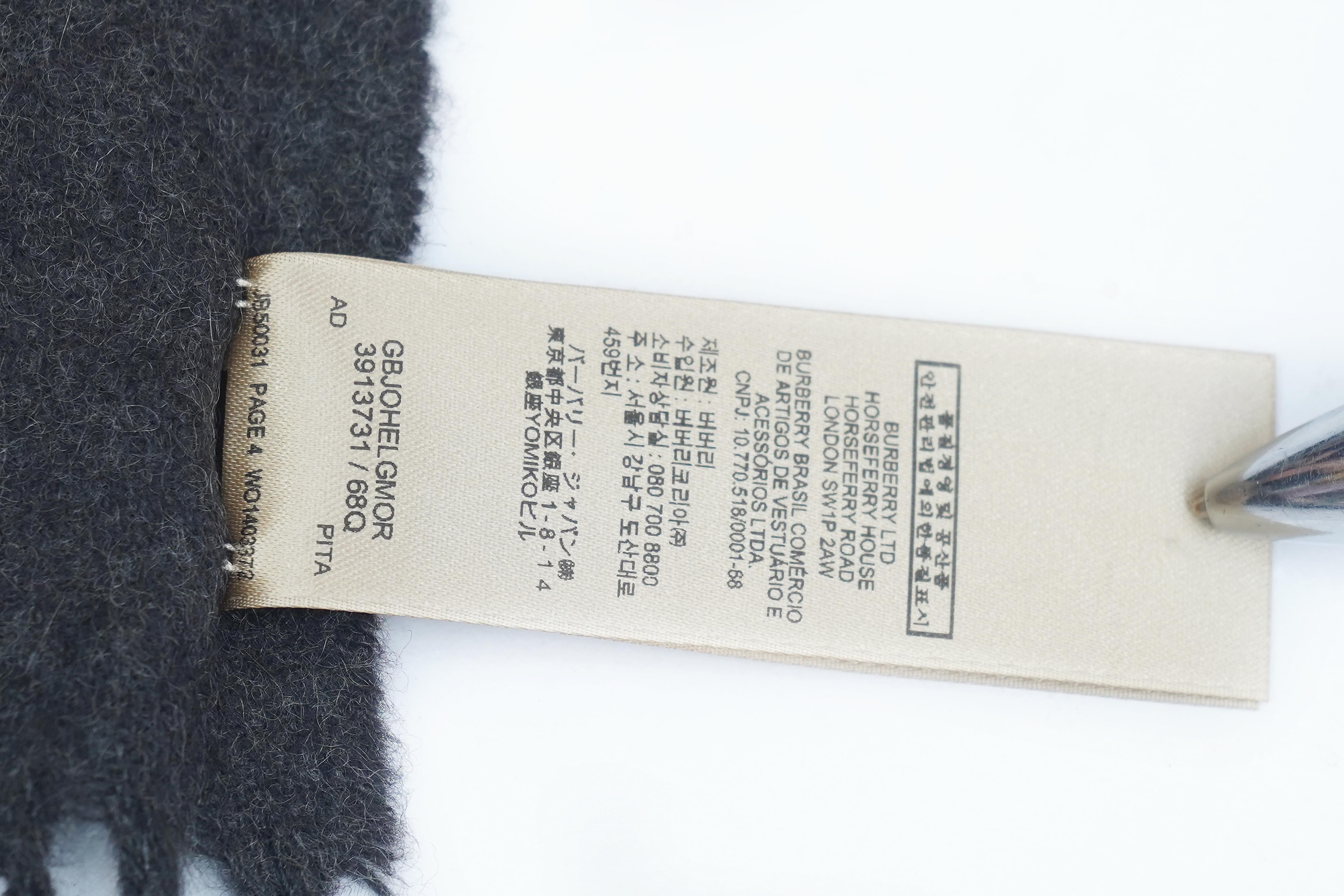 BURBERRY Check Cashmere Scarf (Pre- Owned)